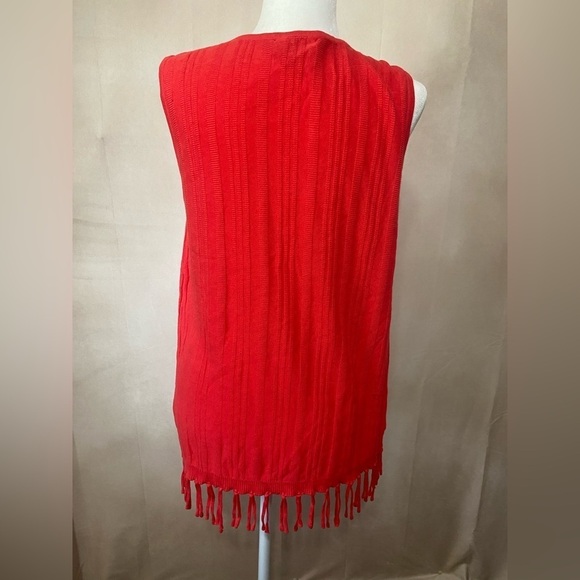 Bridgehampton Isaac Mizrahi women's M sleeveless knit front pocket top w/ fringe - Picture 4 of 5
